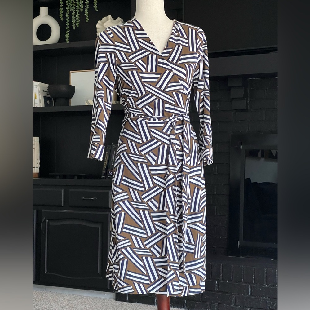 Diane Von Furstenberg Khaki and White Wrap Dress